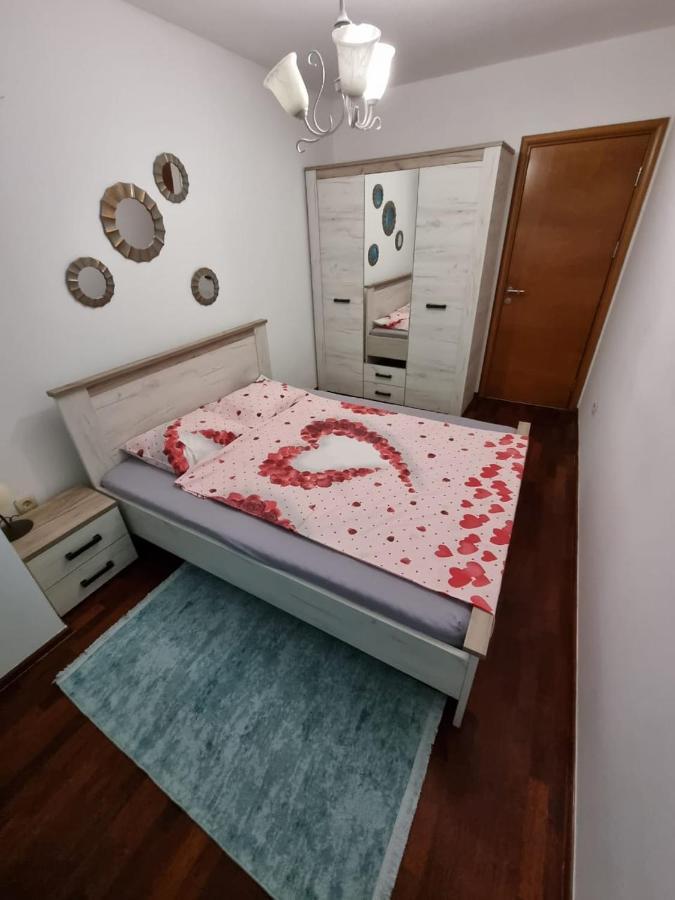 5 Star Apartment Podgorica Exteriér fotografie